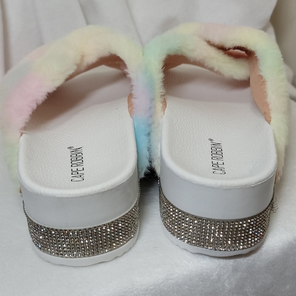 Cape Robbin Spotty Furry Slippers - Picture 6 of 9